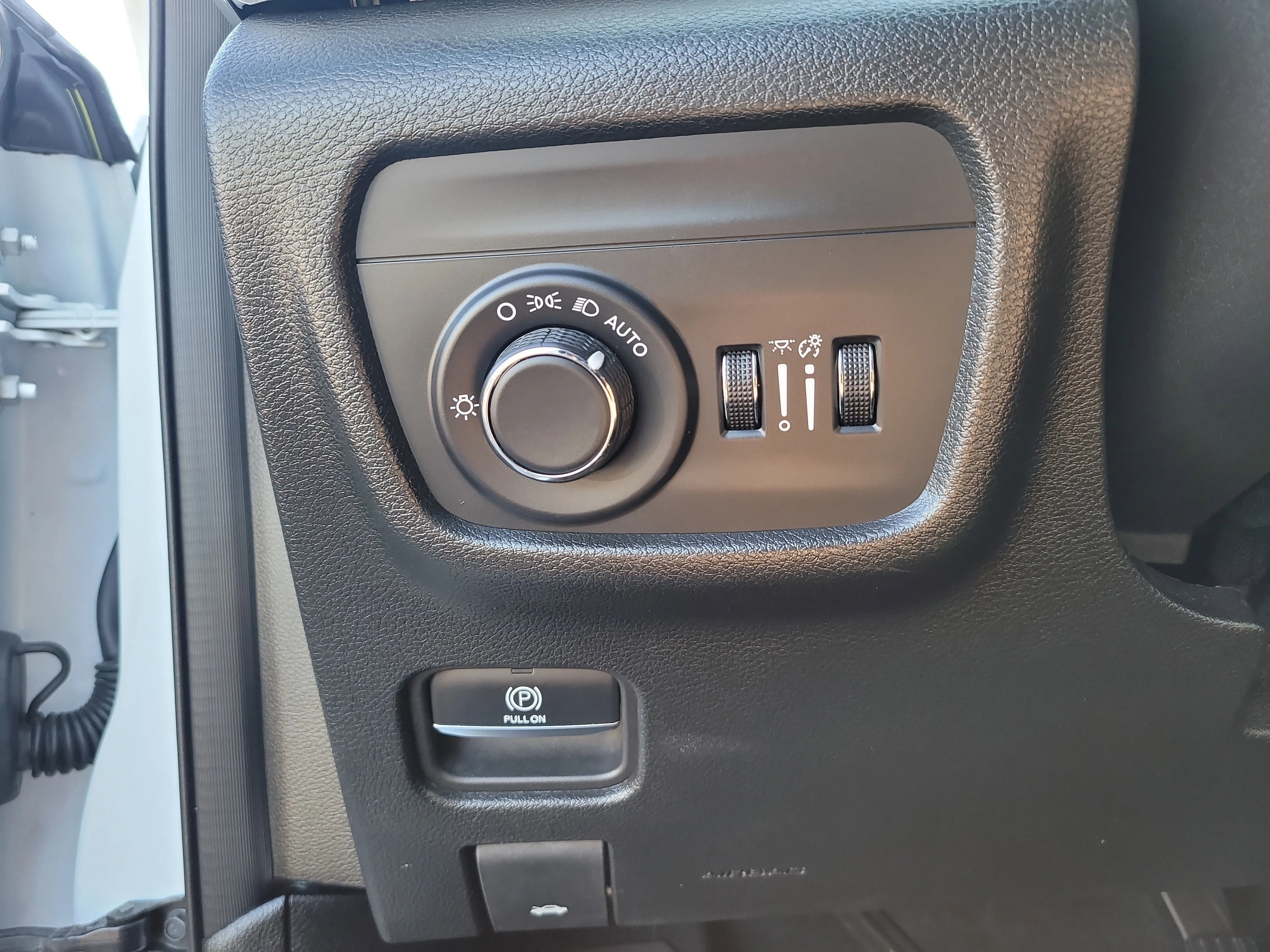 Used 2024 Bright White Clearcoat Jeep Altitude image 31