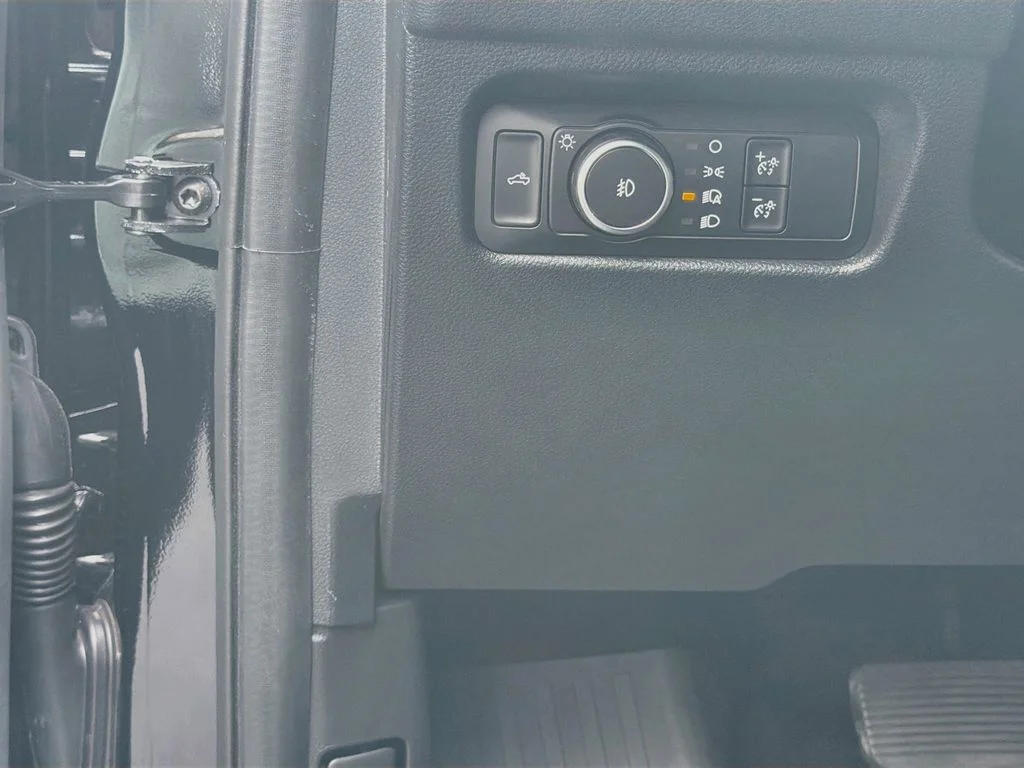 Used 2024 Shadow Black Ford XLT image 8