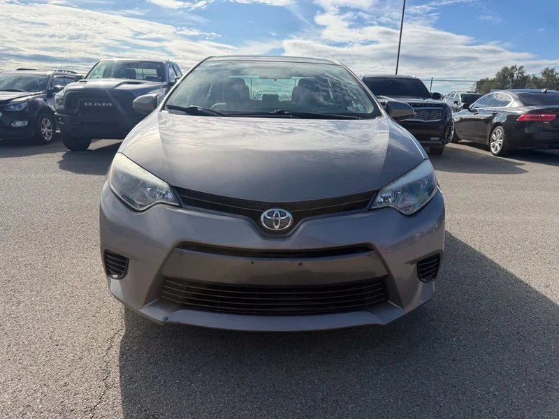 Used 2015 Brown Toyota LE image 10