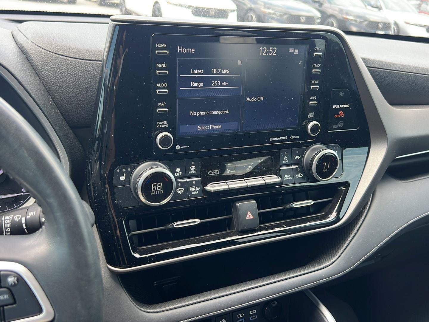 Used 2022 Celestial Silver Metallic Toyota XLE image 13