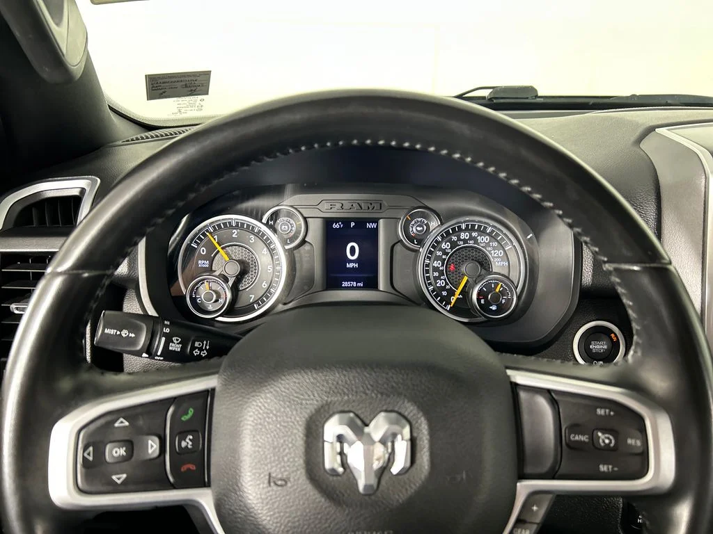 Used 2022 Silver Ram Big Horn/Lone Star image 14