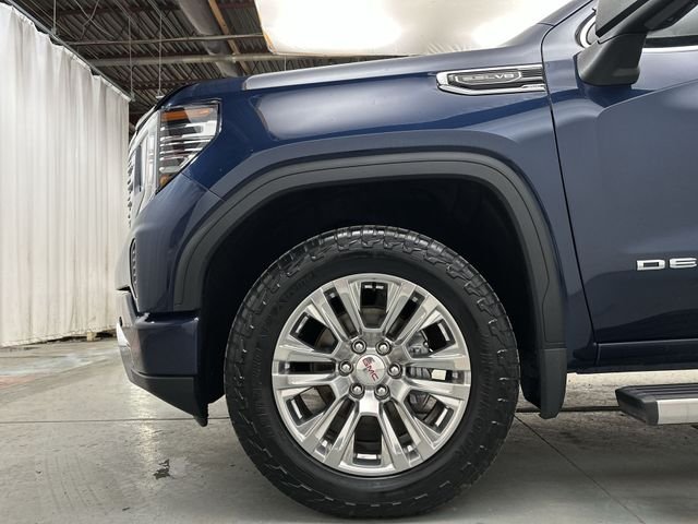 Used 2022 Blue GMC Denali image 21