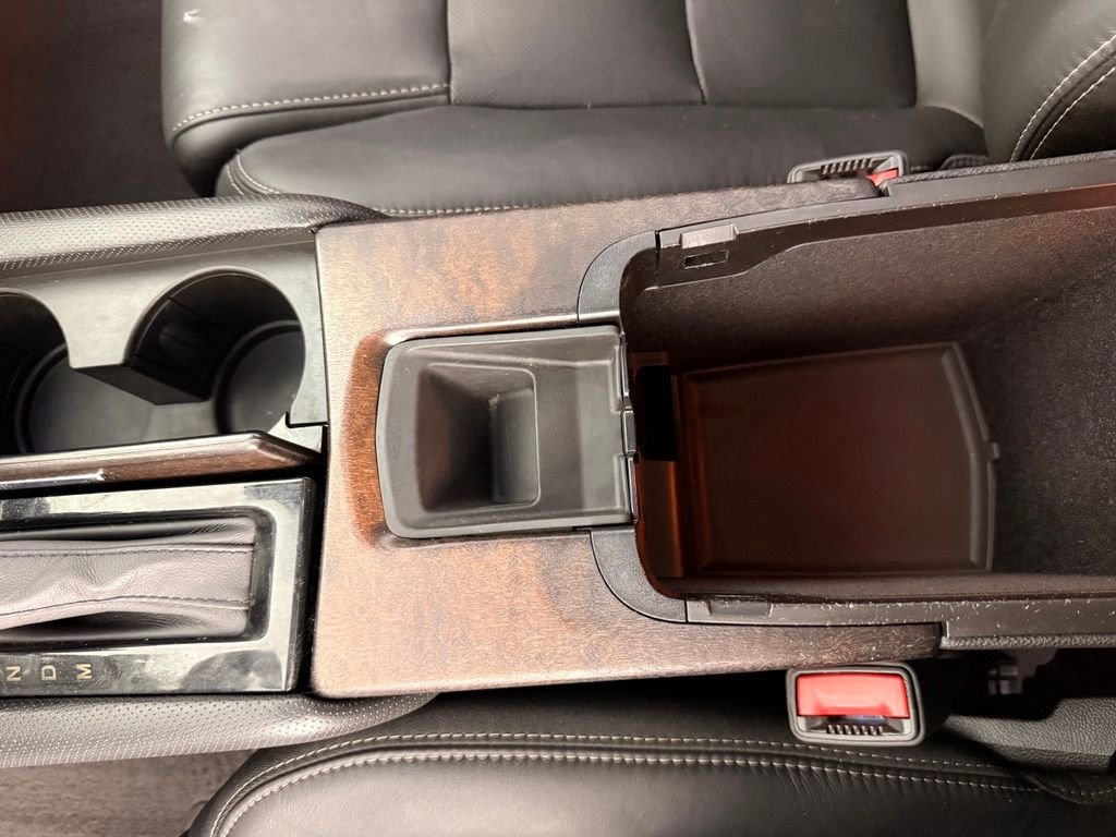 Used 2019 Black Raven Cadillac Luxury image 26