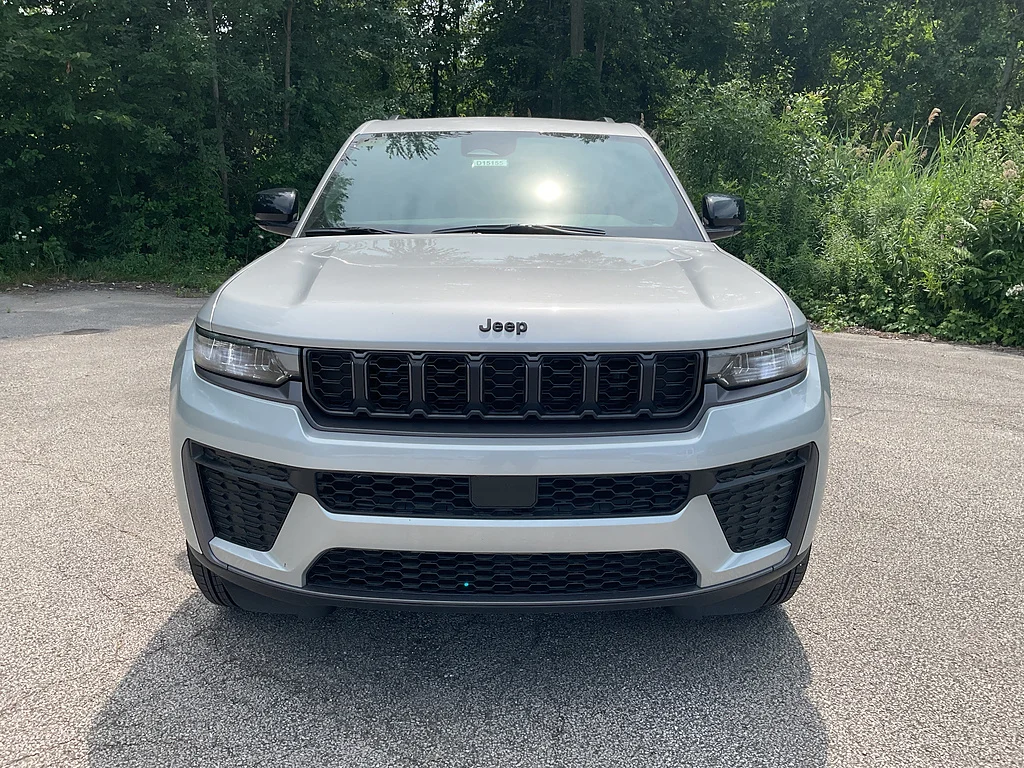 New 2026 Silver Zynith Jeep Altitude 4x4 image 2