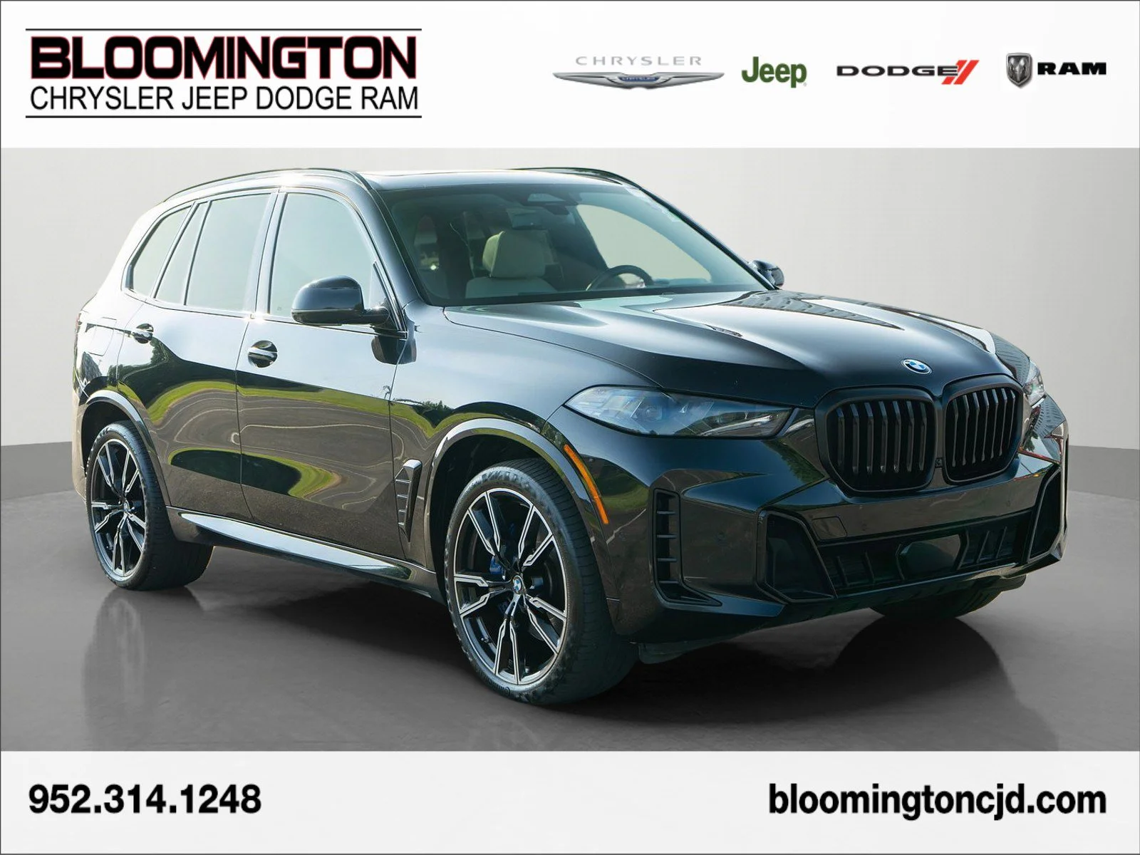 Used 2024  BMW xDrive40i image 1
