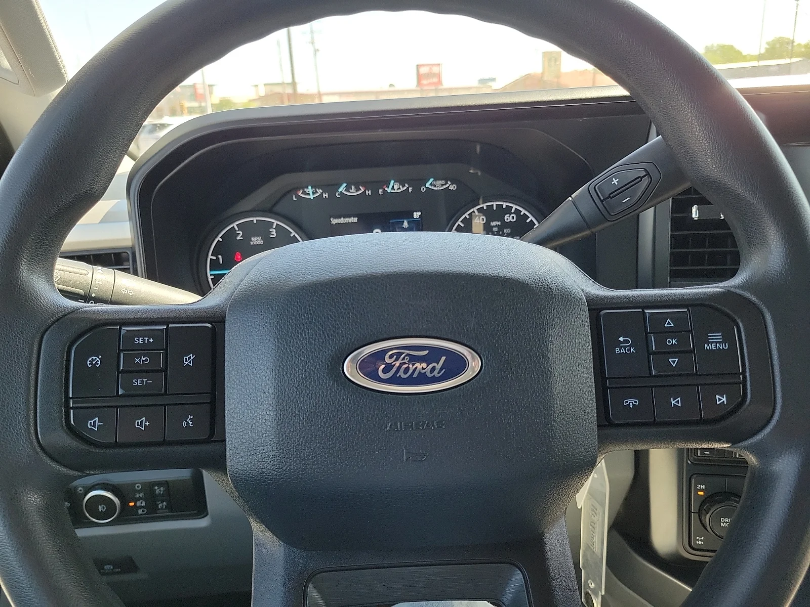 Certified Used 2025 Oxford White Ford XLT image 24