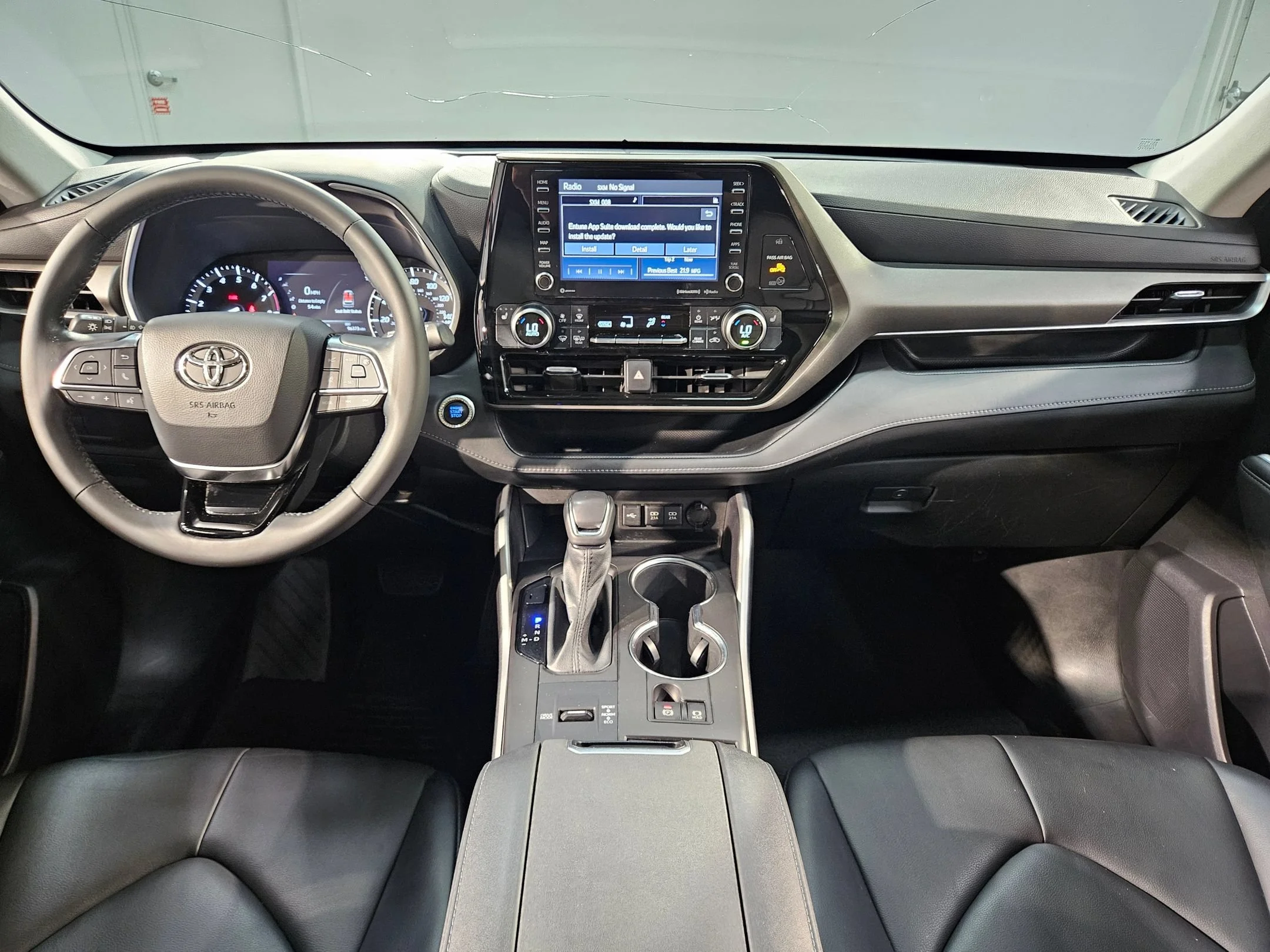 Used 2021 Blizzard Pearl Toyota XLE image 10