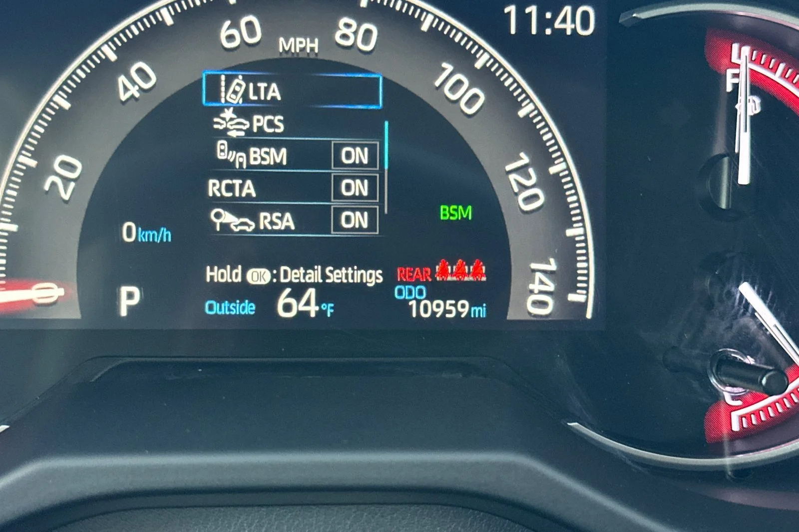 2023 Toyota RAV4 XLE - Photo 31