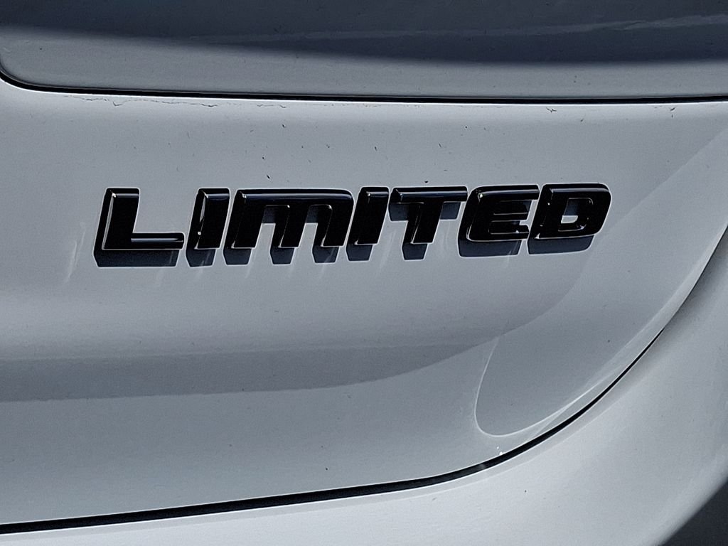 Used 2021 White Jeep Limited image 10