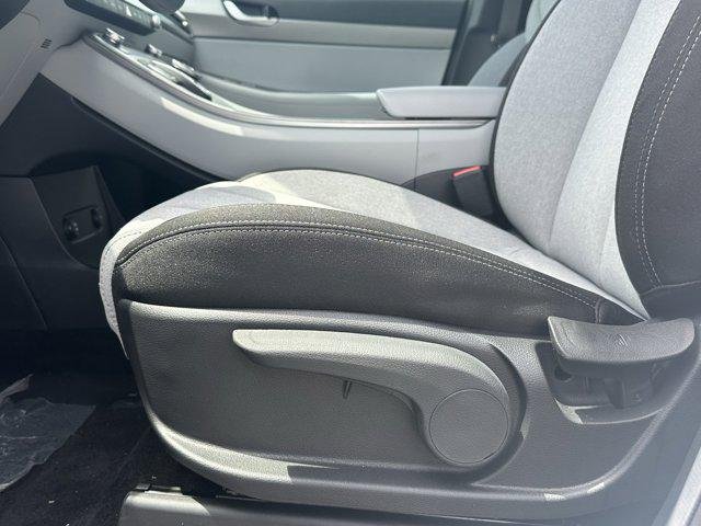 2025 Hyundai Palisade SE - Photo 8