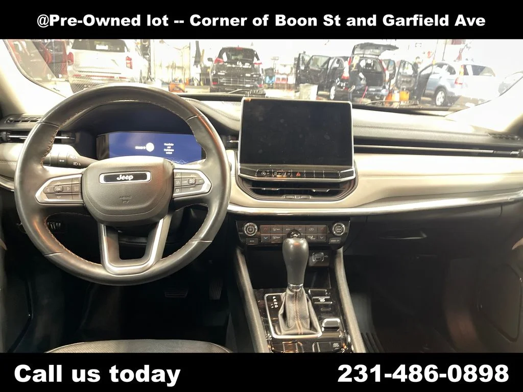 Used 2022 Gray Jeep Limited image 18