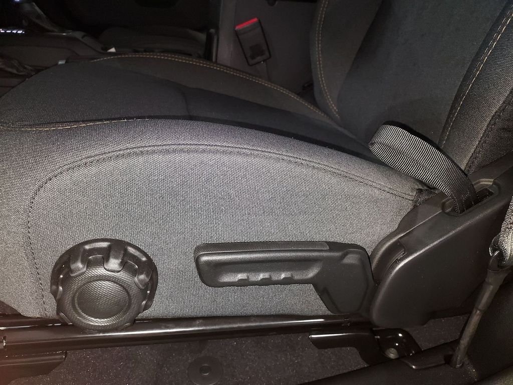 2026 Jeep Wrangler 2-Door Willys - Photo 18