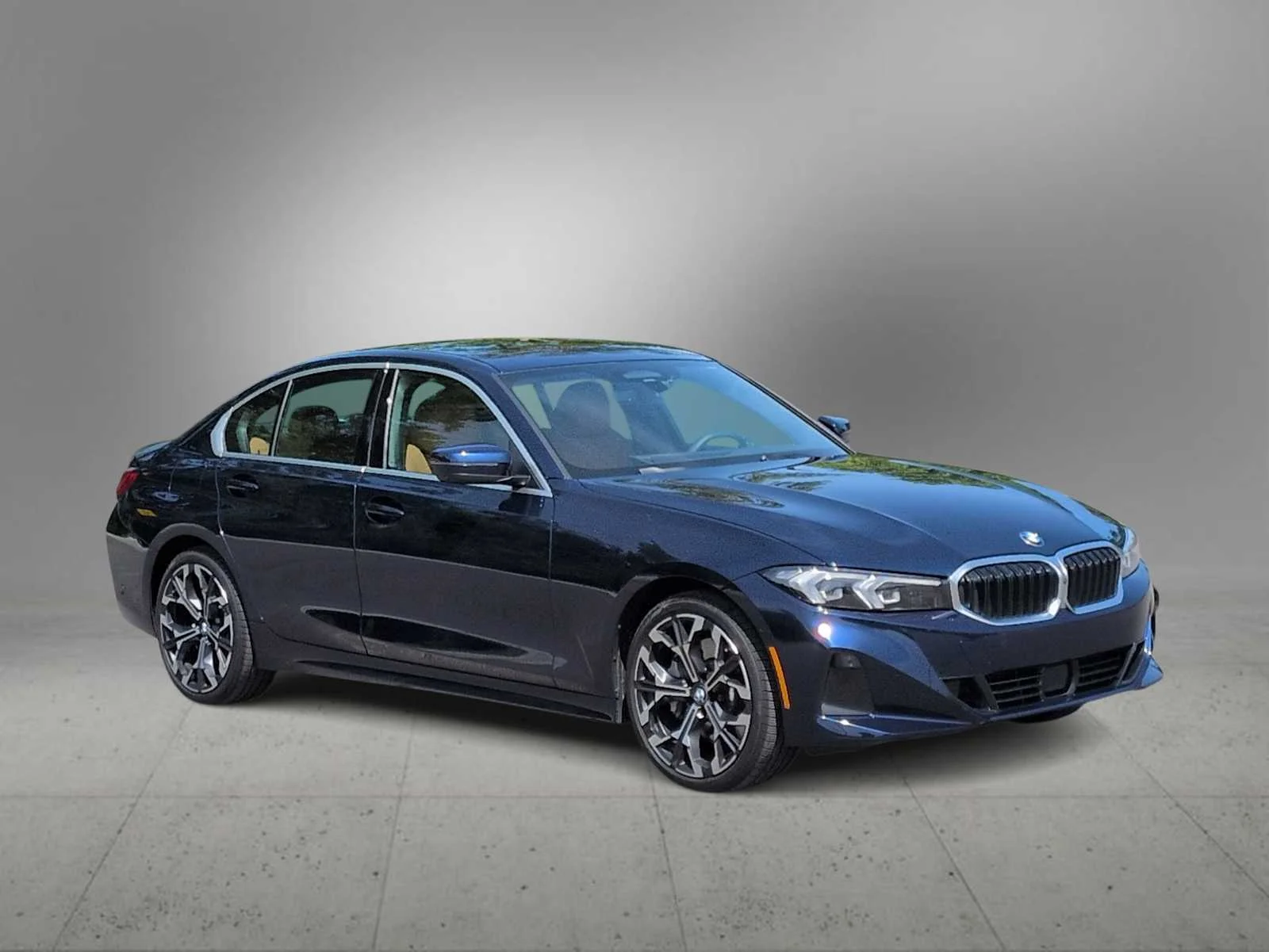 New 2025 Tanzanite Blue II Metallic BMW 330i xDrive image 2