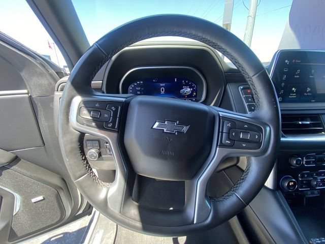 Used 2023 Iridescent Pearl Tricoat Chevrolet Z71 image 14