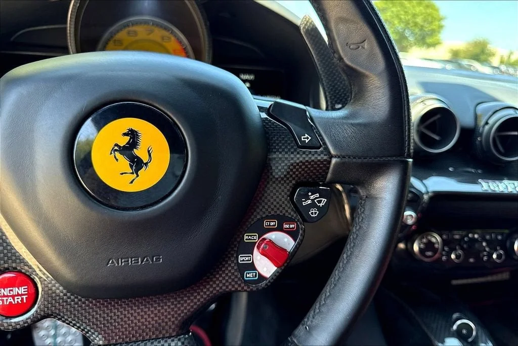 Used 2014 Nero Daytona Ferrari Berlinetta image 12
