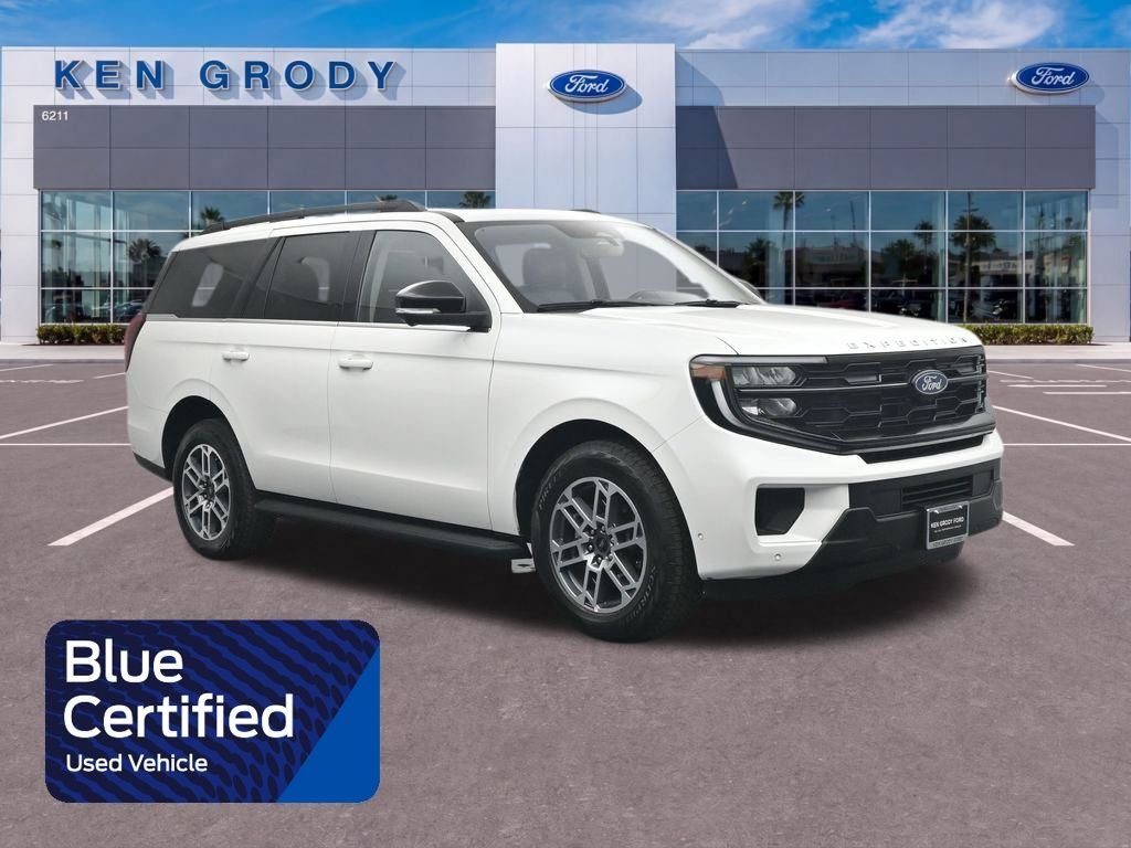 2025 Ford Expedition Active 4x4's photo