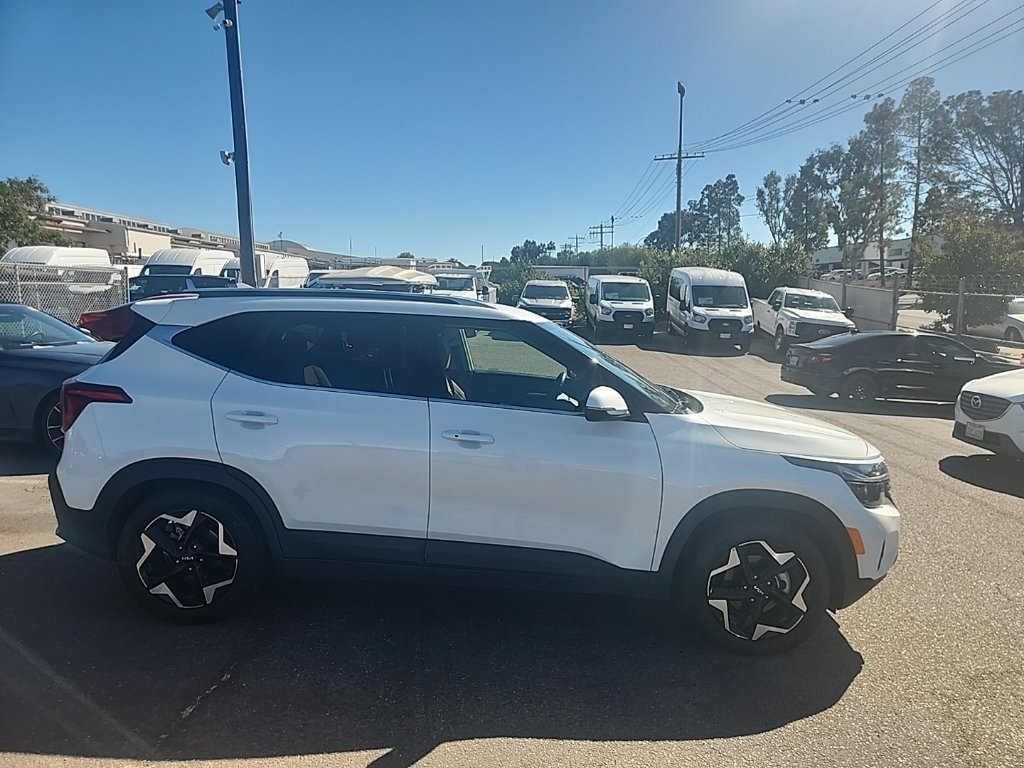 Used 2024 White Kia EX image 15
