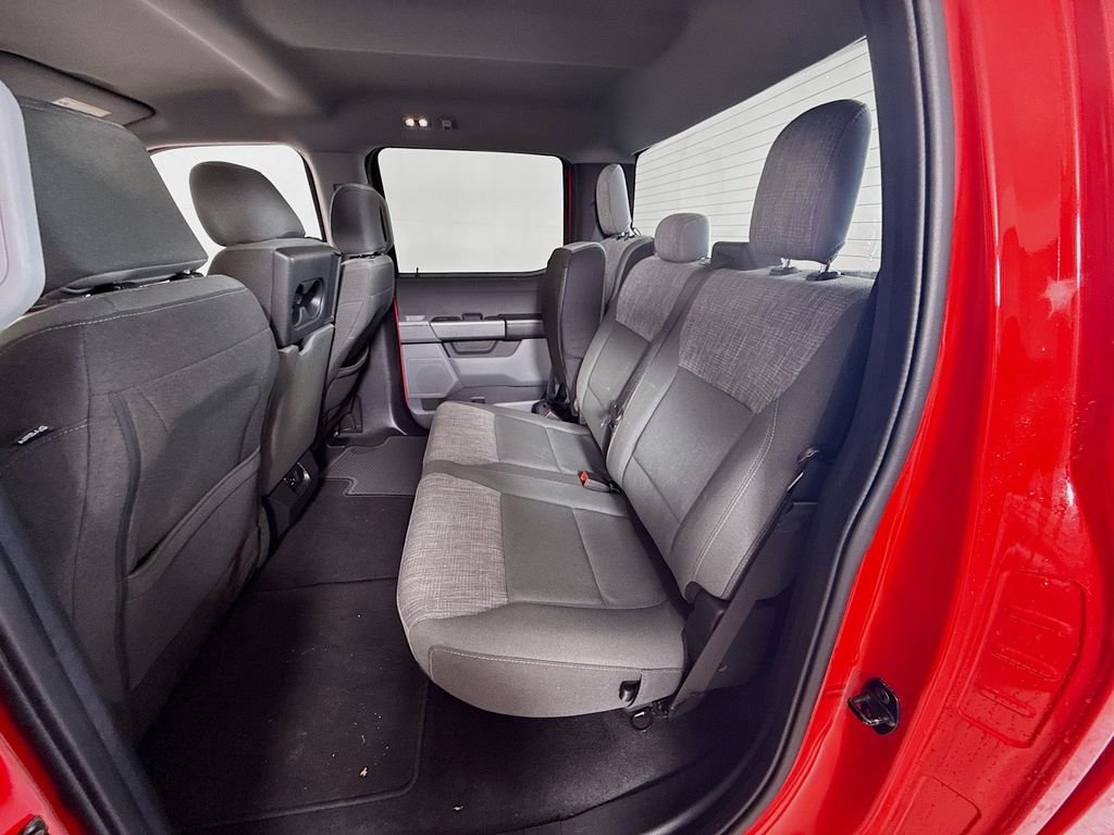 Used 2023 RACE RED Ford XLT image 4