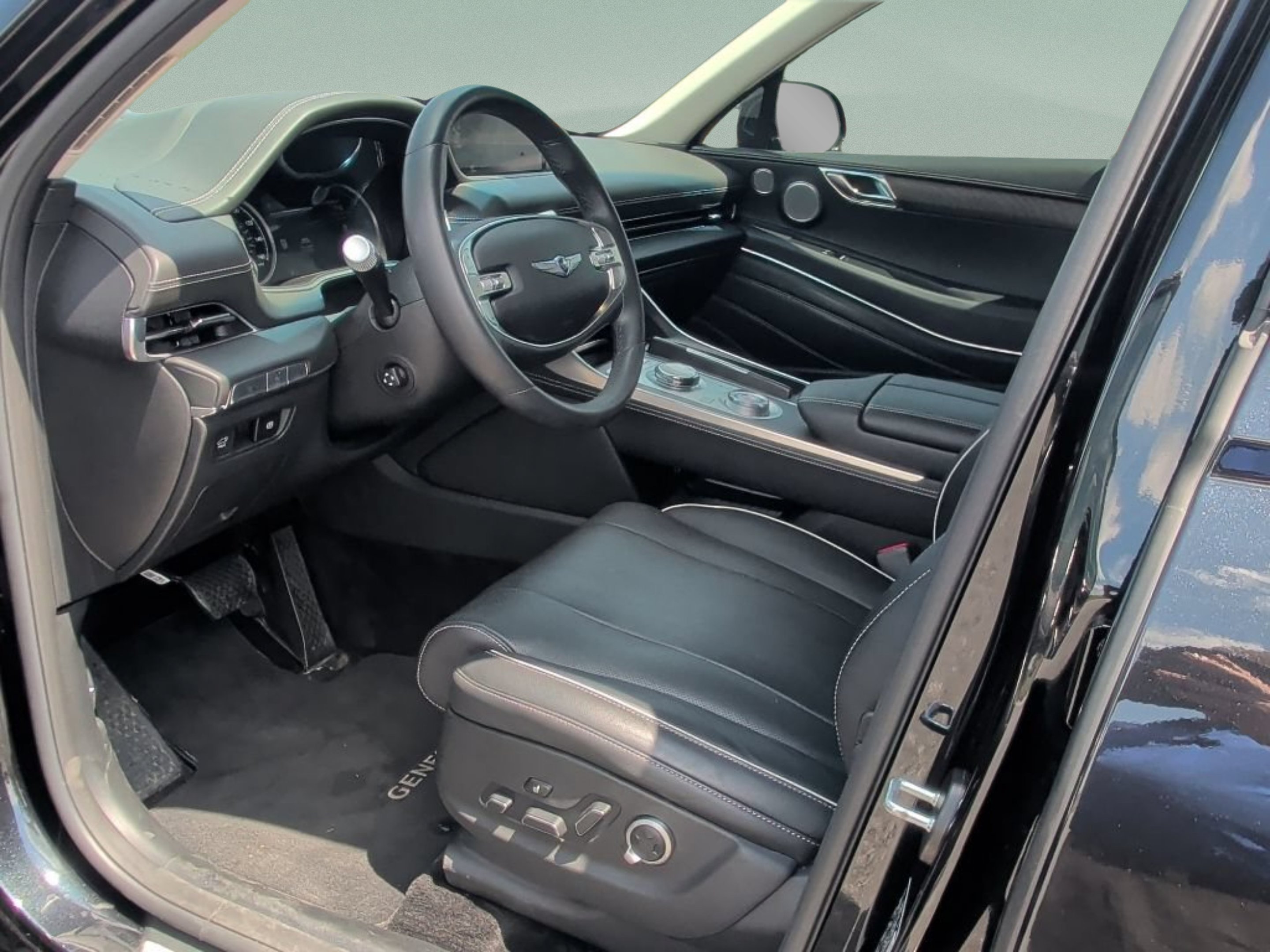 2024 GENESIS GV80 Standard - Photo 31