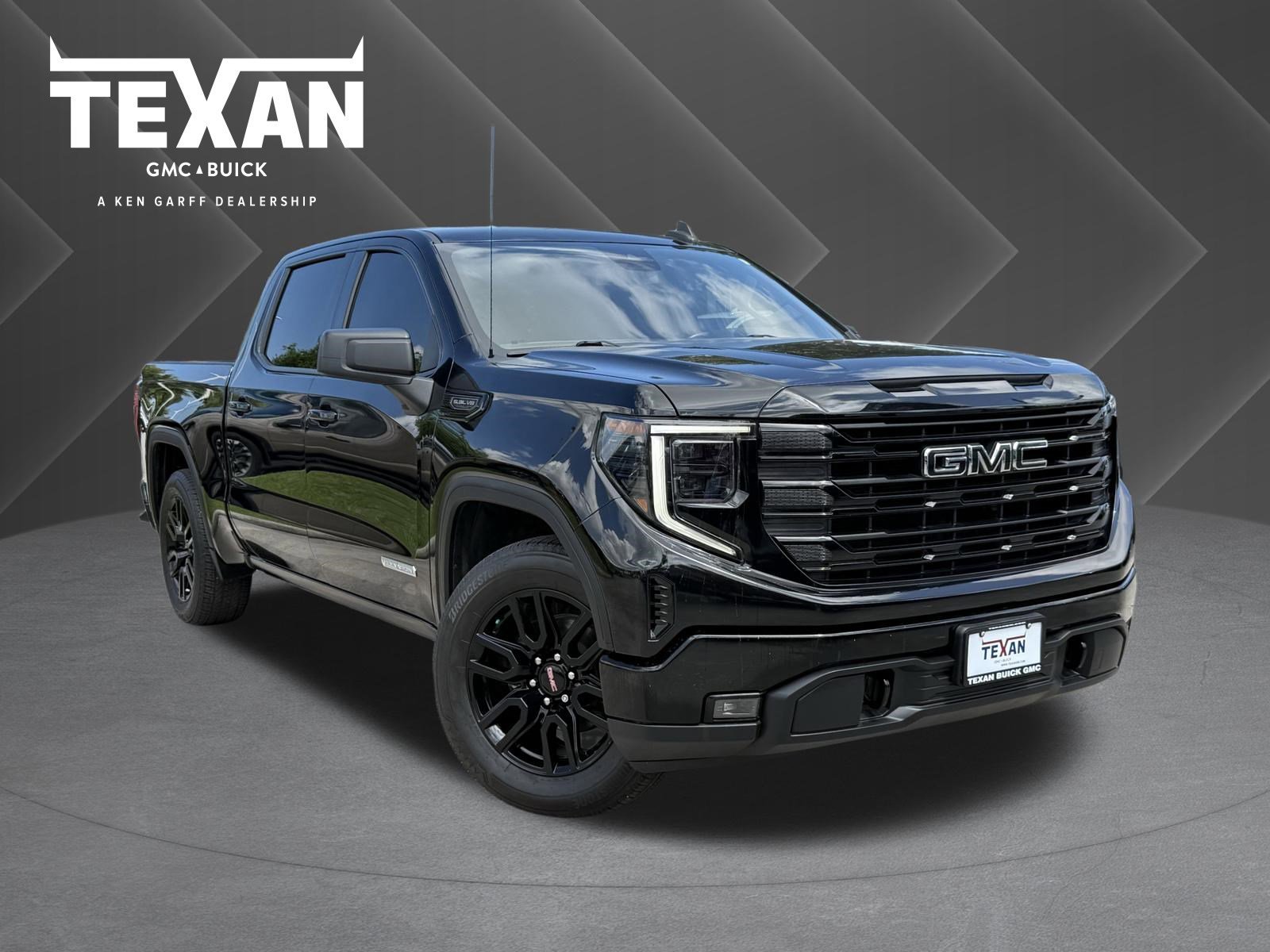 2022 GMC Sierra 2WD Crew Cab Short Box Elevation's photo