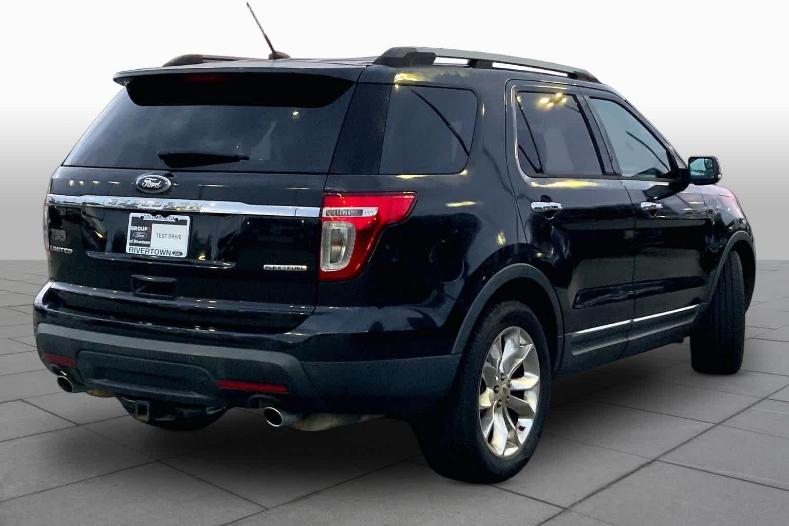 Used 2014 Tuxedo Black Metallic Ford Limited image 12