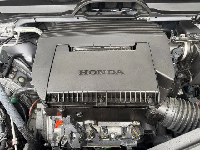 Certified Used 2025 Silver Honda Elite image 13
