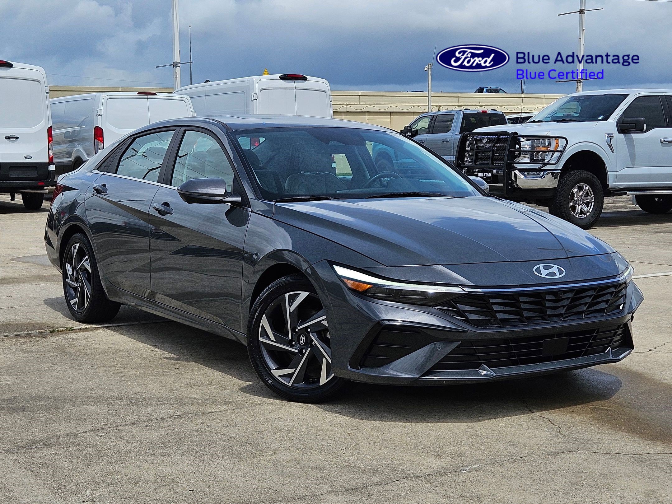 2024 Hyundai Elantra's photo