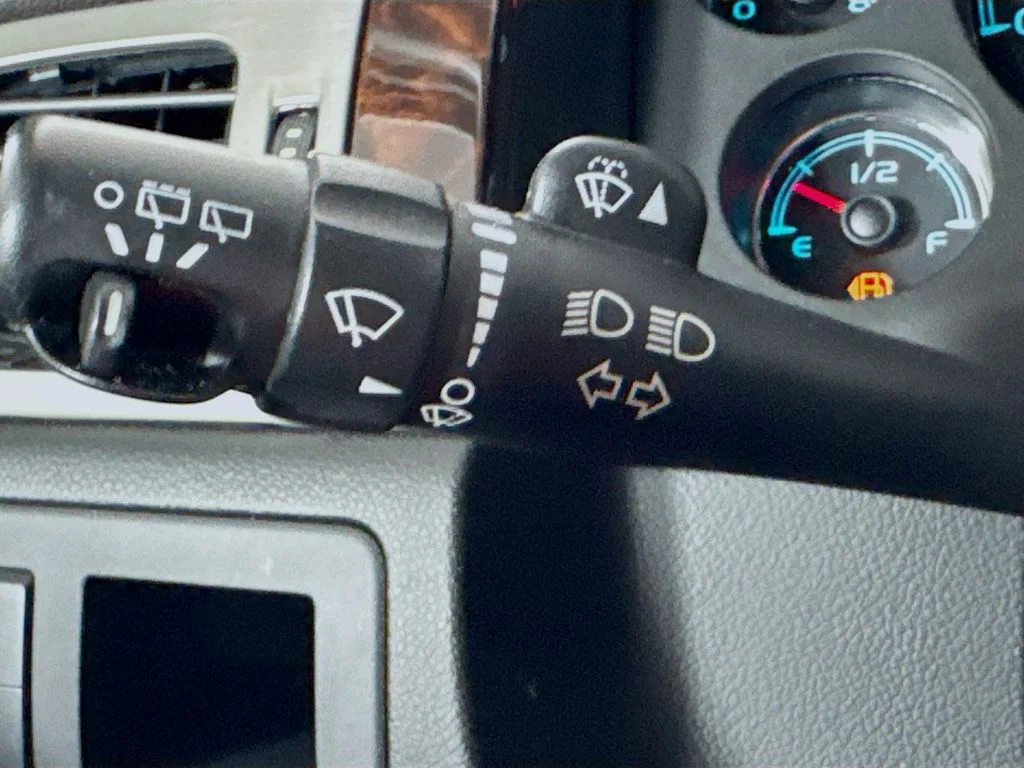 Used 2013 Black GMC Denali image 12