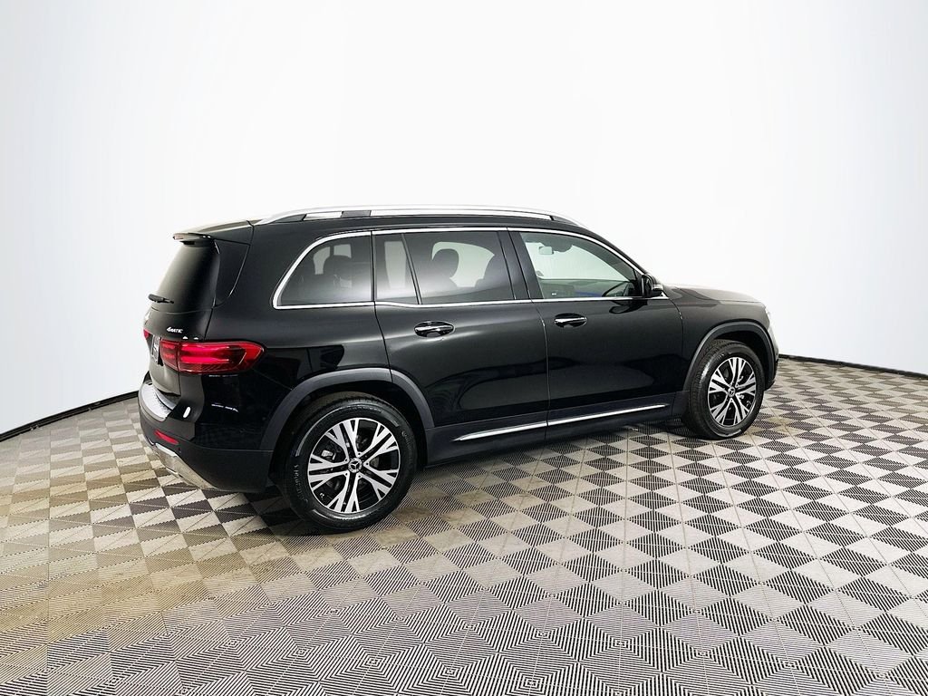 Used 2026 Black Mercedes-Benz GLB 250 image 5