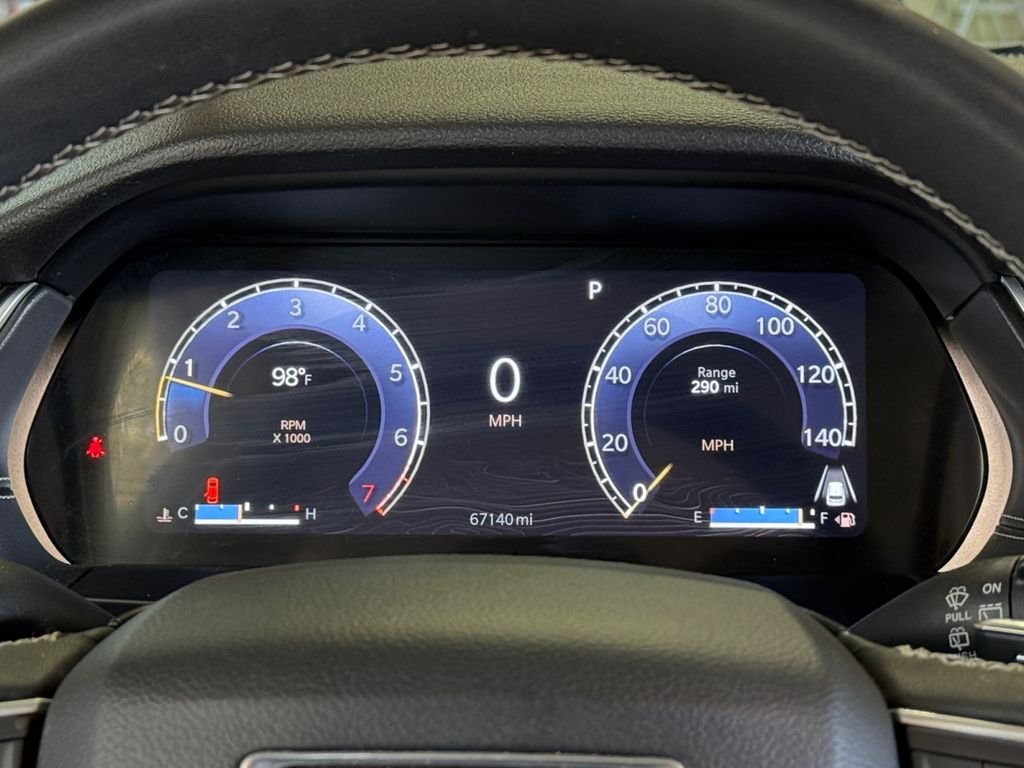 Used 2024 Gray Jeep Laredo image 14