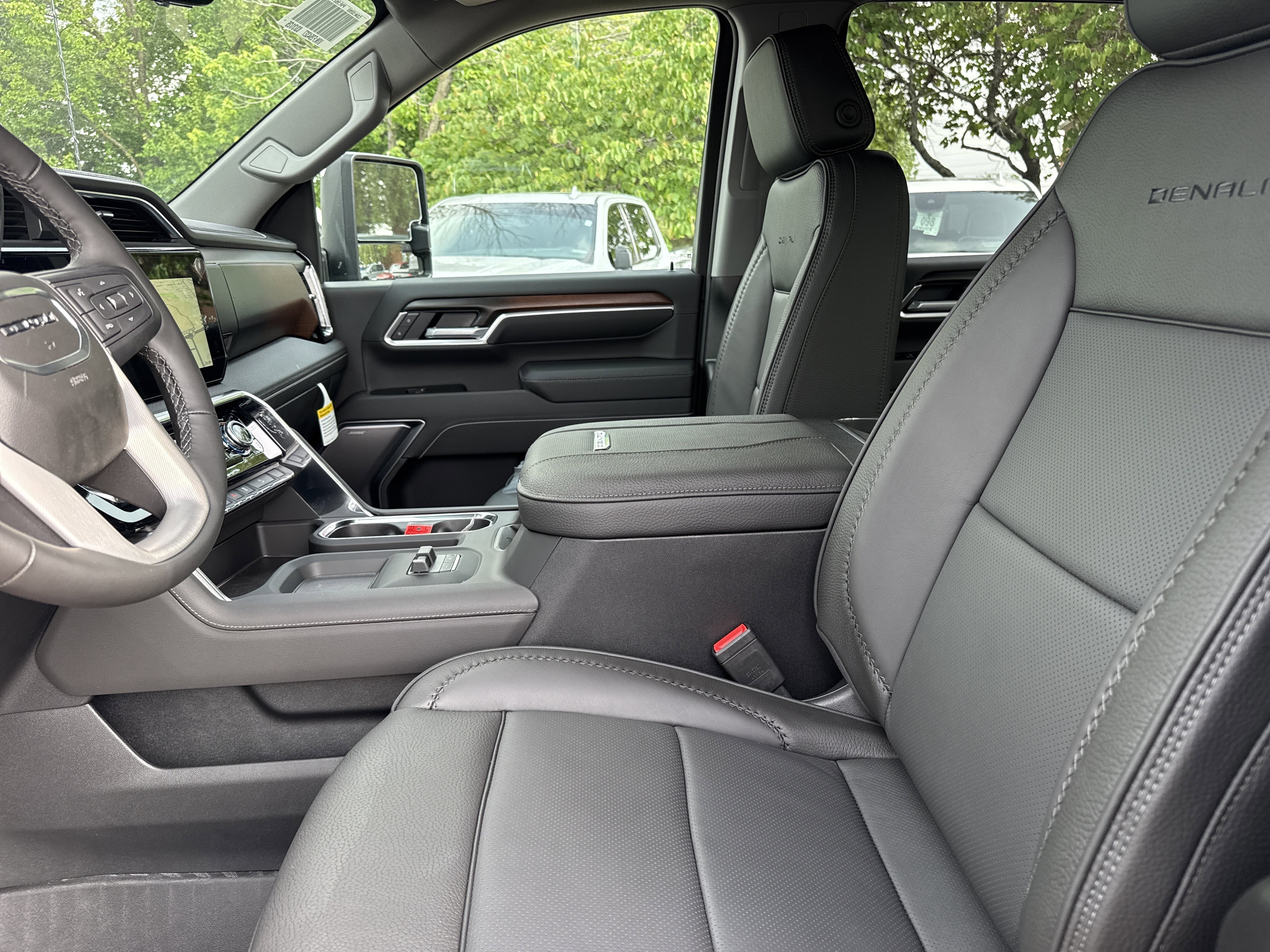 2026 GMC Sierra 2500HD Denali - Photo 3