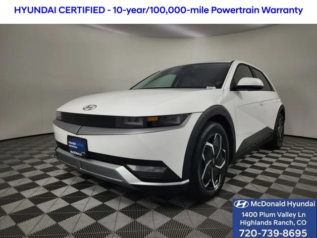 Used 2024 White Hyundai SEL image 1