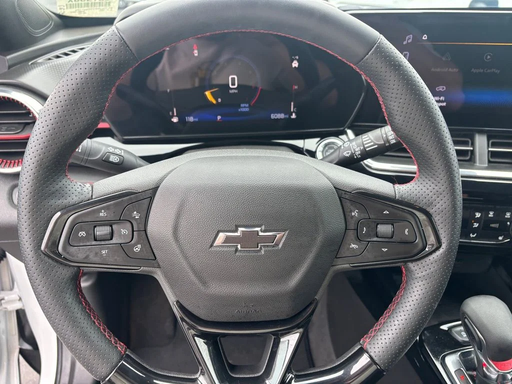 Used 2026 White Chevrolet 2RS image 15