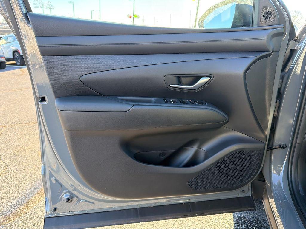 New 2026 Gray Hyundai SE FWD image 10