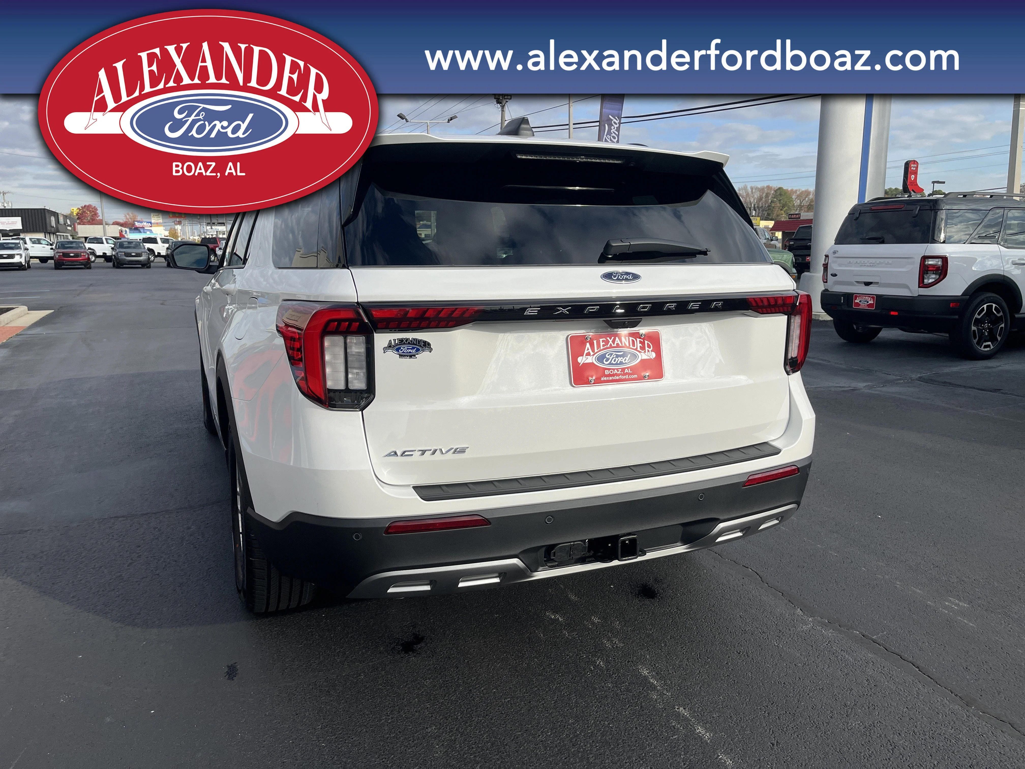 New 2026 Star White Metallic Tri-Coat Ford Active image 6