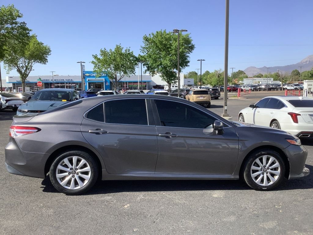 Used 2018 Gray Toyota LE image 28