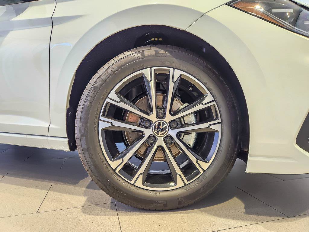 New 2027 Pure White Volkswagen 1.5T Sport image 6