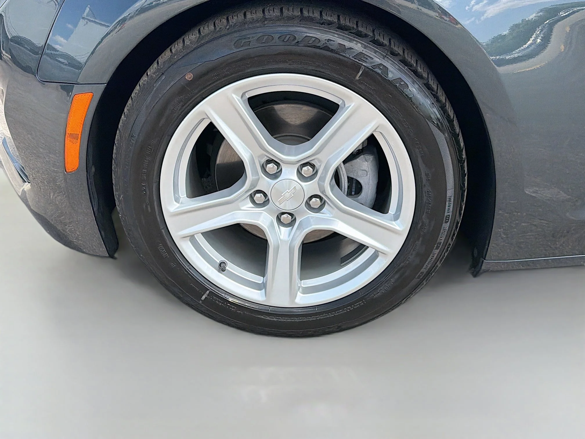 Used 2023 Shadow Gray Metallic Chevrolet 2LT image 38