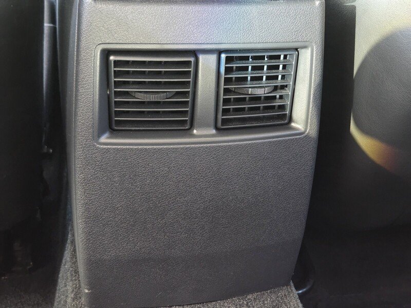 Used 2007 Black Dodge SRT8 image 16