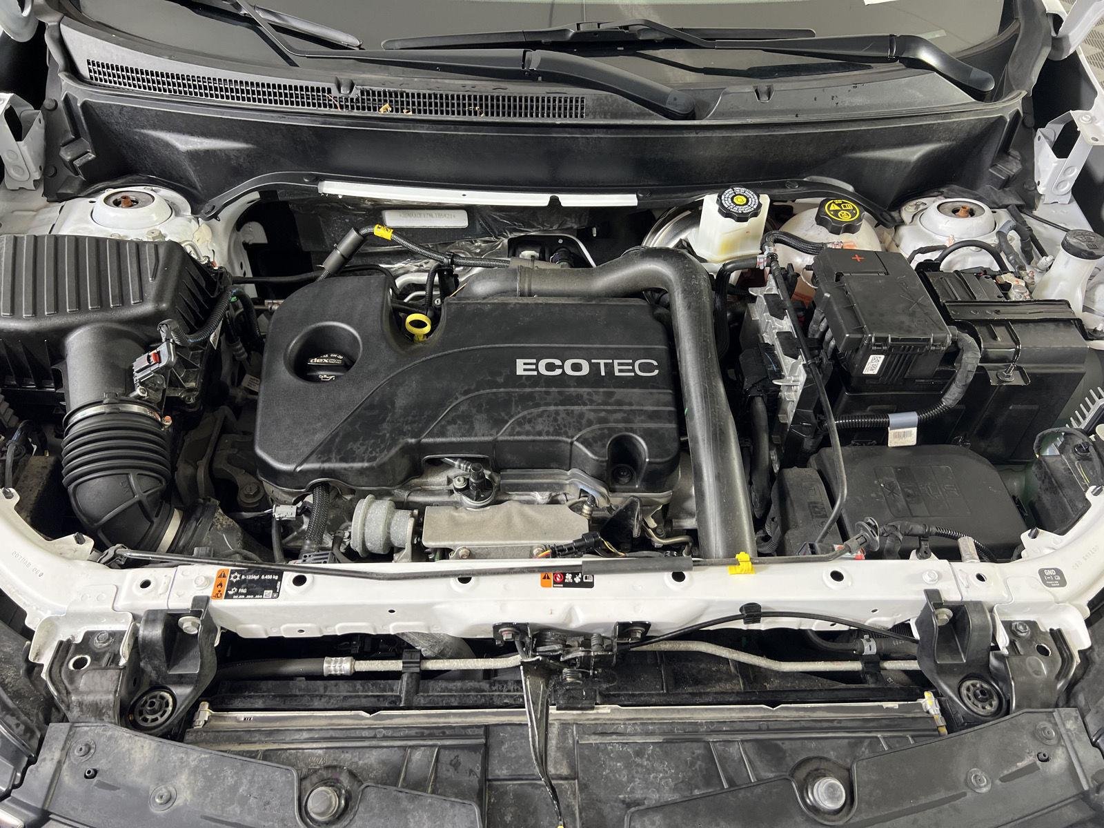 Used 2022 Summit White Chevrolet LT image 31