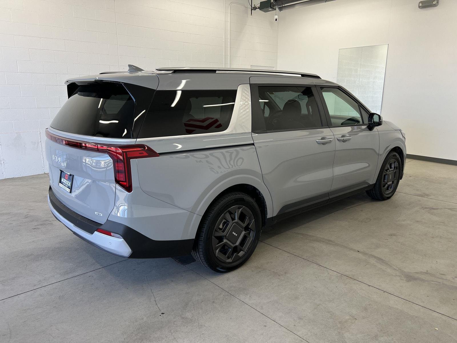 Used 2026 Ceramic Silver Kia EX image 4