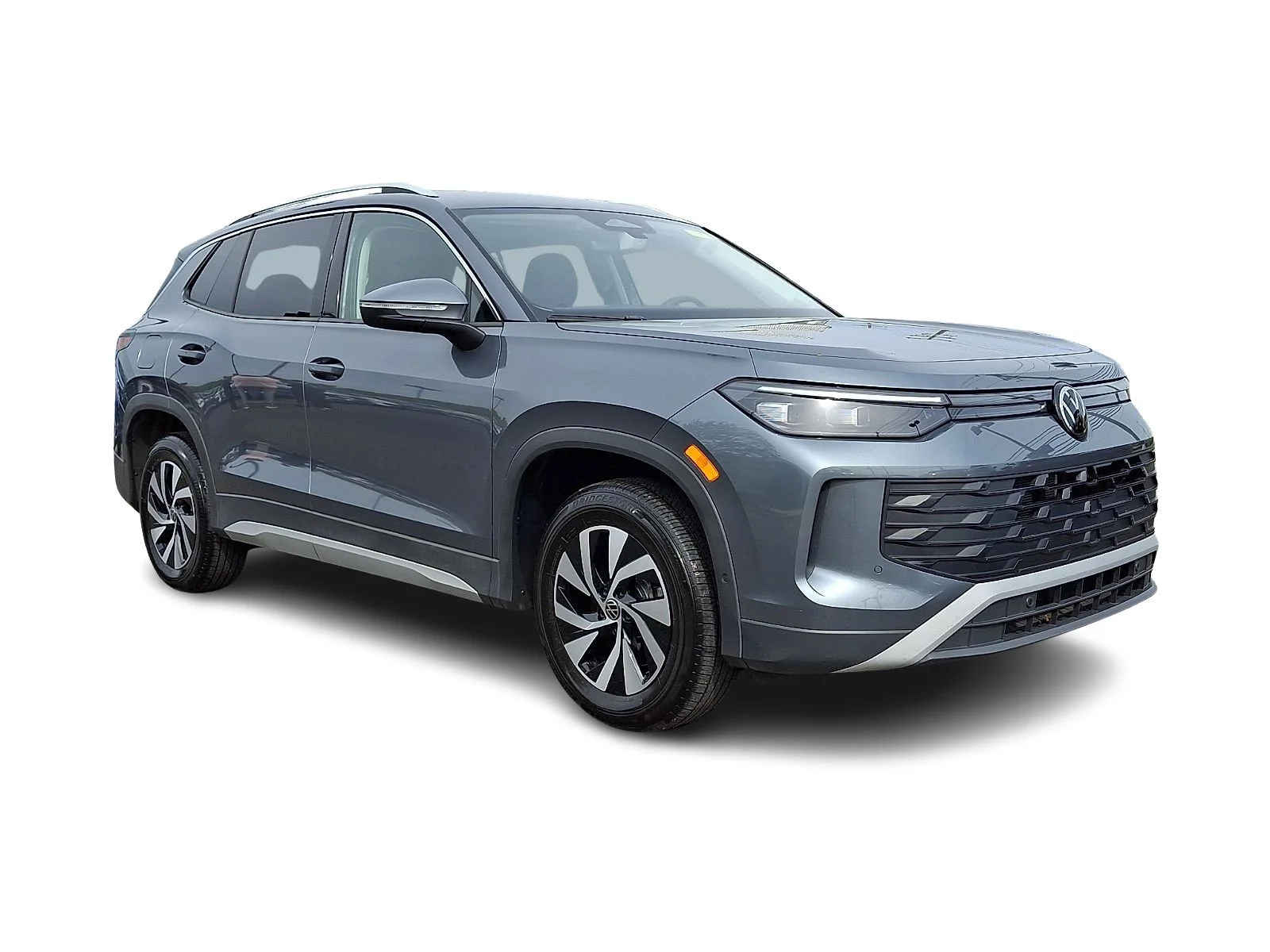 Used 2025 Platinum Gray Metallic   2R2r Volkswagen S image 1
