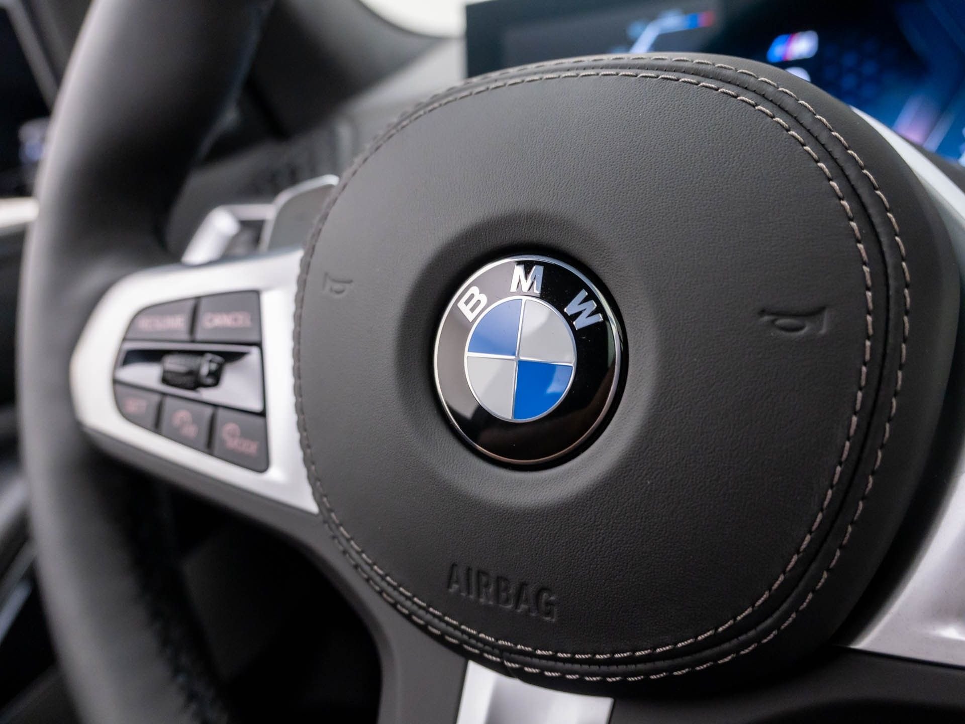 New 2026 Black Sapphire Metallic BMW xDrive40i image 21