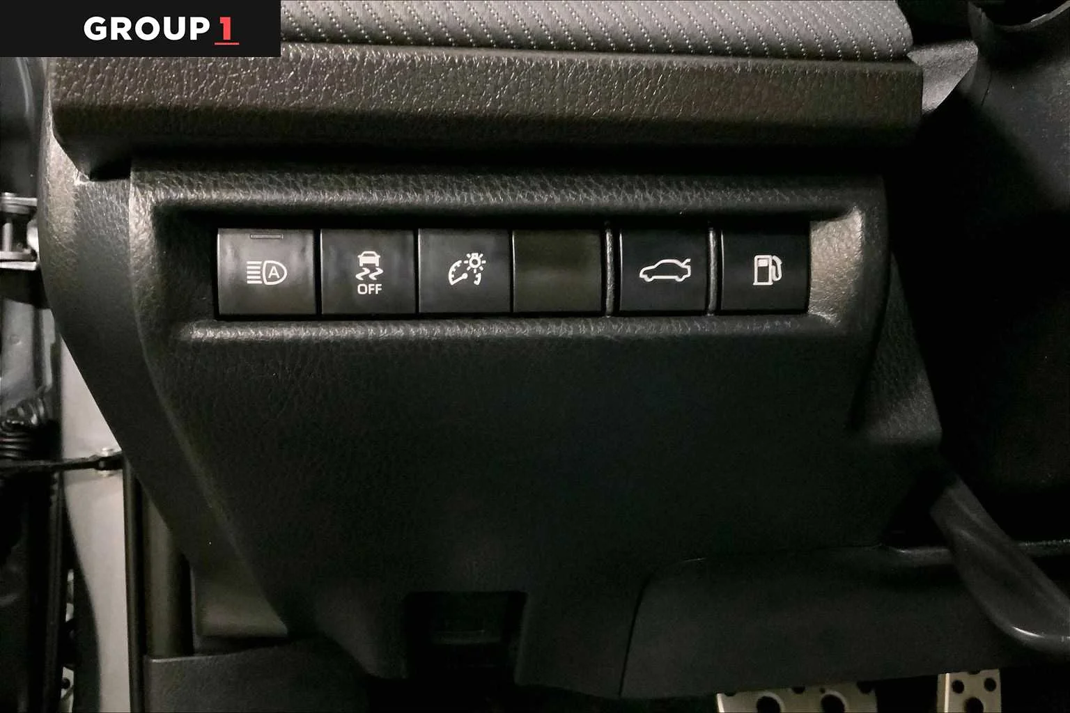Certified Used 2025 Heavy Metal Toyota SE image 35