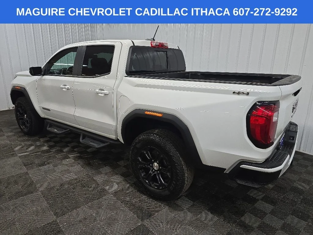 Used 2023 White GMC Elevation image 9