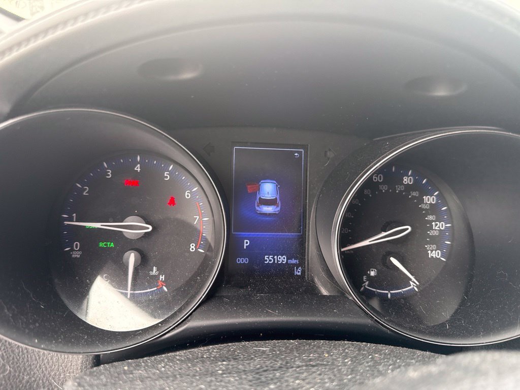 Used 2018 Blue Toyota XLE Premium image 7