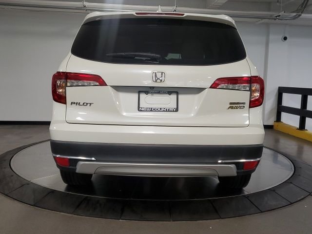 Used 2019 White Honda Touring image 8
