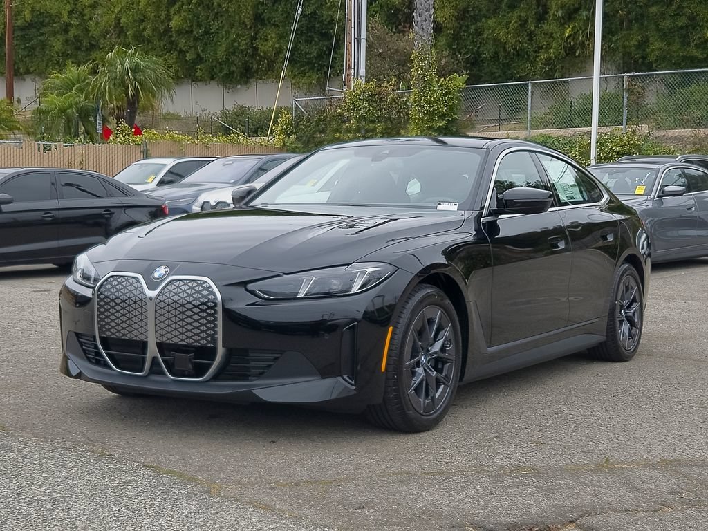New 2026 Jet Black BMW eDrive40 image 2