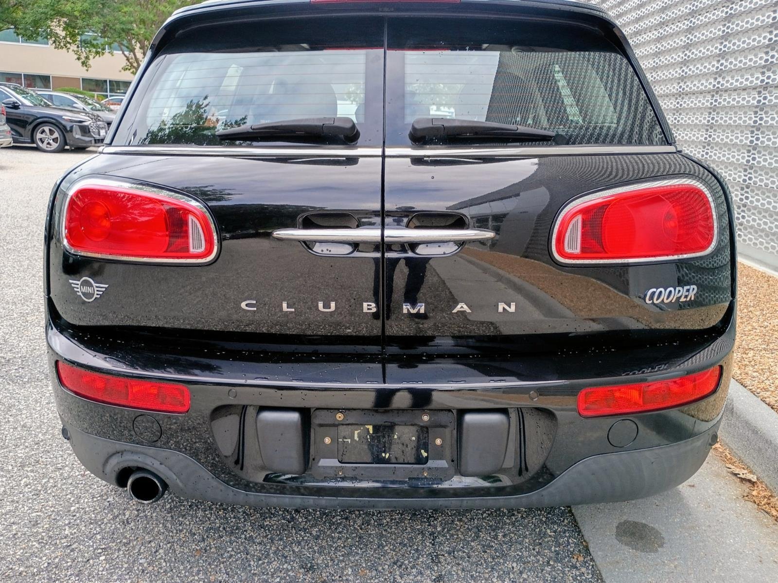 Used 2019 Midnight Black Metallic MINI Cooper image 2