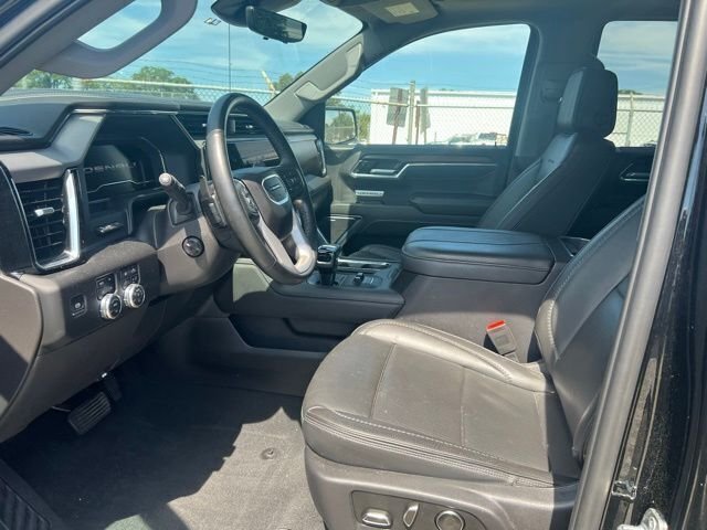 Used 2024 Black GMC Denali image 9